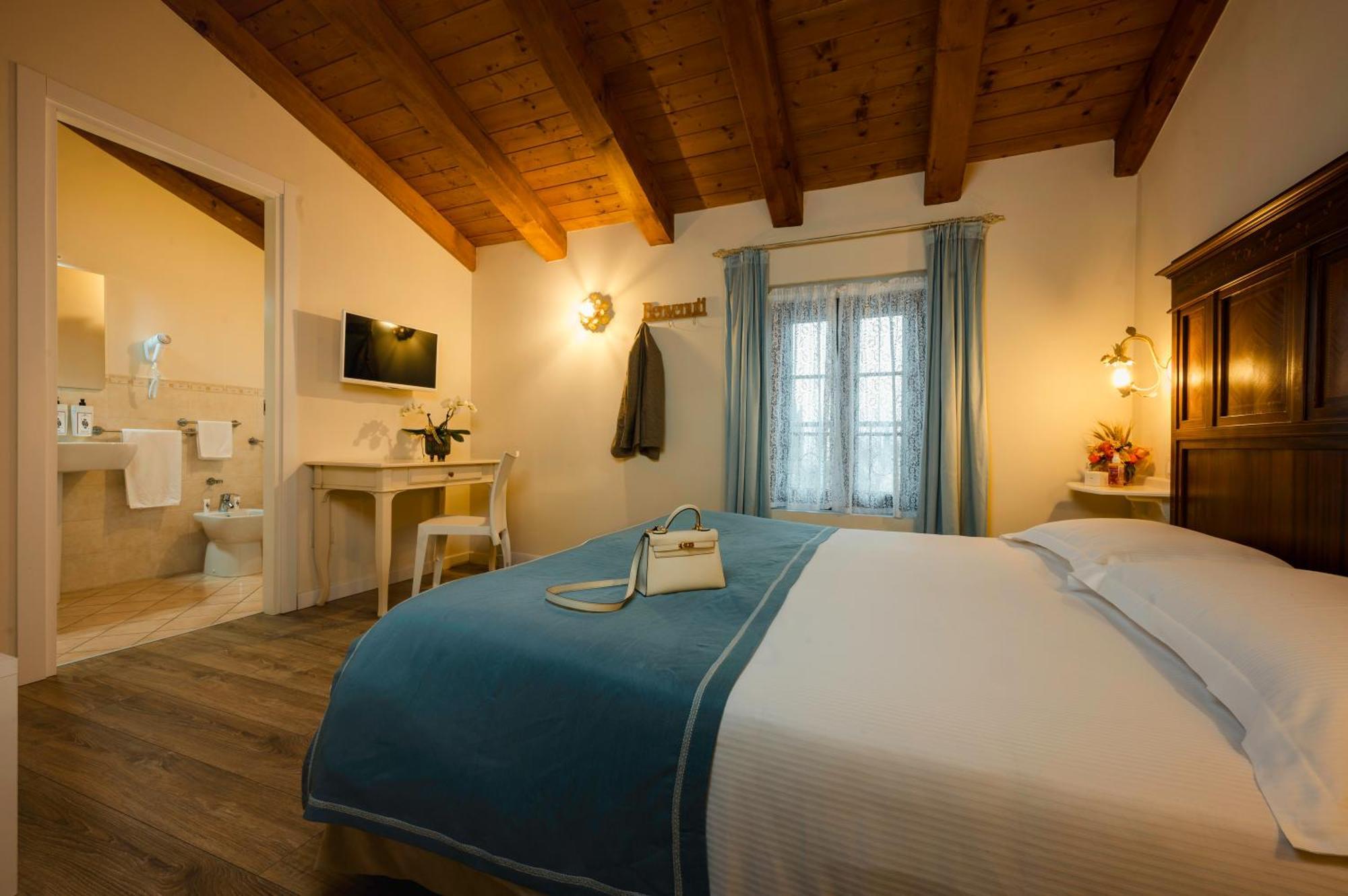 Casale In Collina Guest House Capriva del Friuli Exterior photo